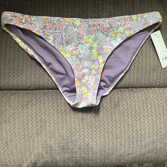 💜Raisins Bikini Bottom👙 - Picture 1 of 5